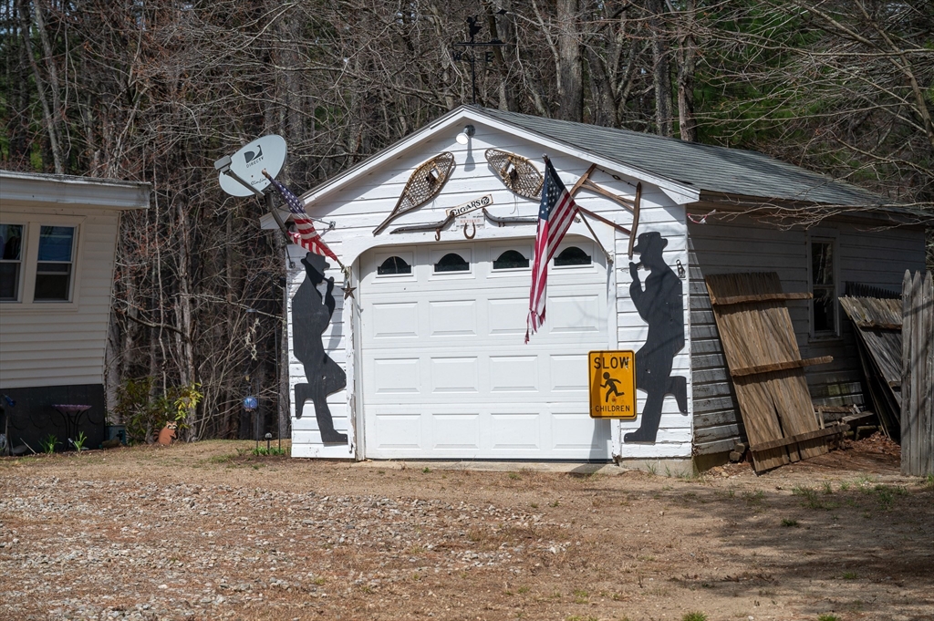 87 Turnpike Road Townsend, MA 01469 - Photo 3 of 29