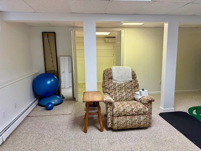 a view of a big room with closet