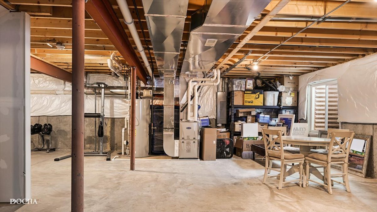 26827 Ashgate Crossing Plainfield, IL 60585 - Photo 23 of 31 a view of a hallway with seating area