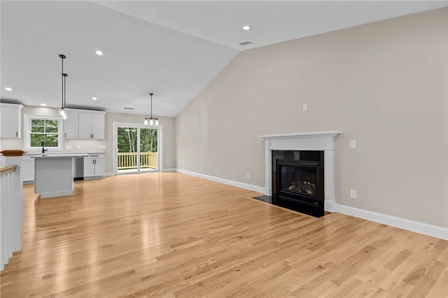 $659,000 | 955 Chopmist Hill Road, Scituate, RI 02857