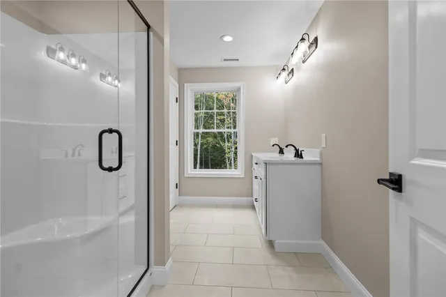 $659,000 | 955 Chopmist Hill Road, Scituate, RI 02857