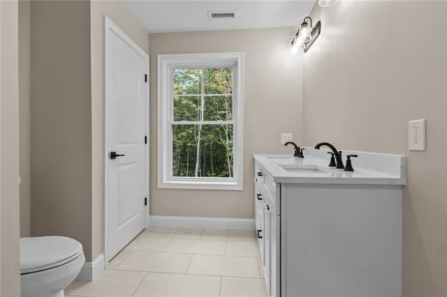 $659,000 | 955 Chopmist Hill Road, Scituate, RI 02857