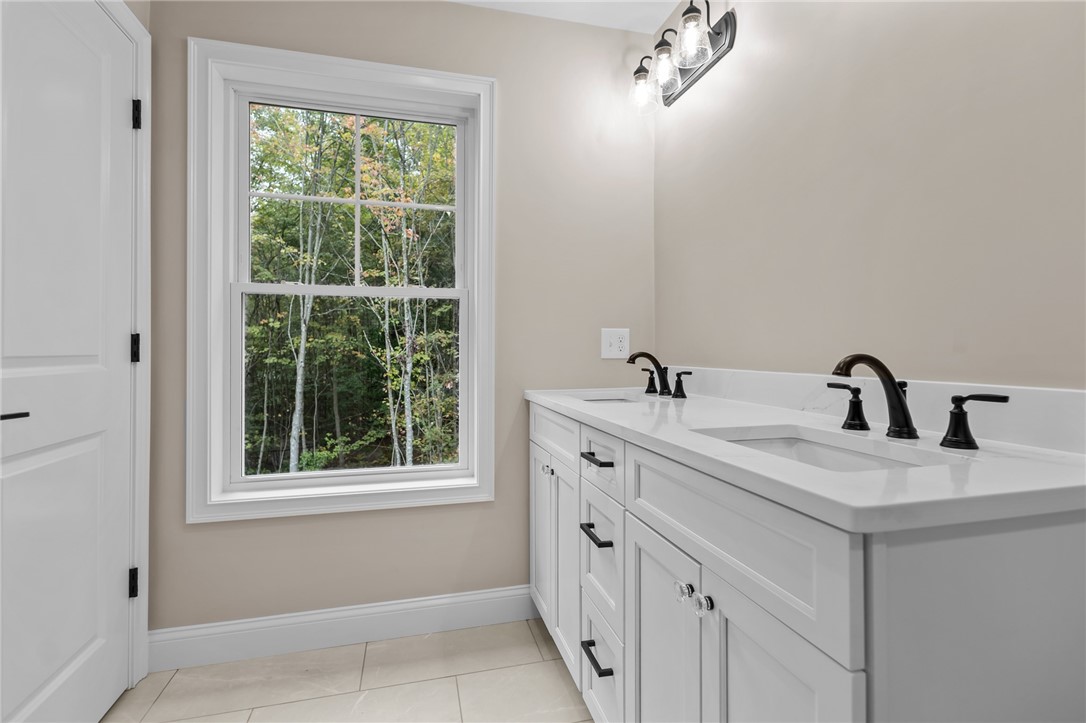 955 Chopmist Hill Road Scituate, RI 02857 - Photo 28 of 46