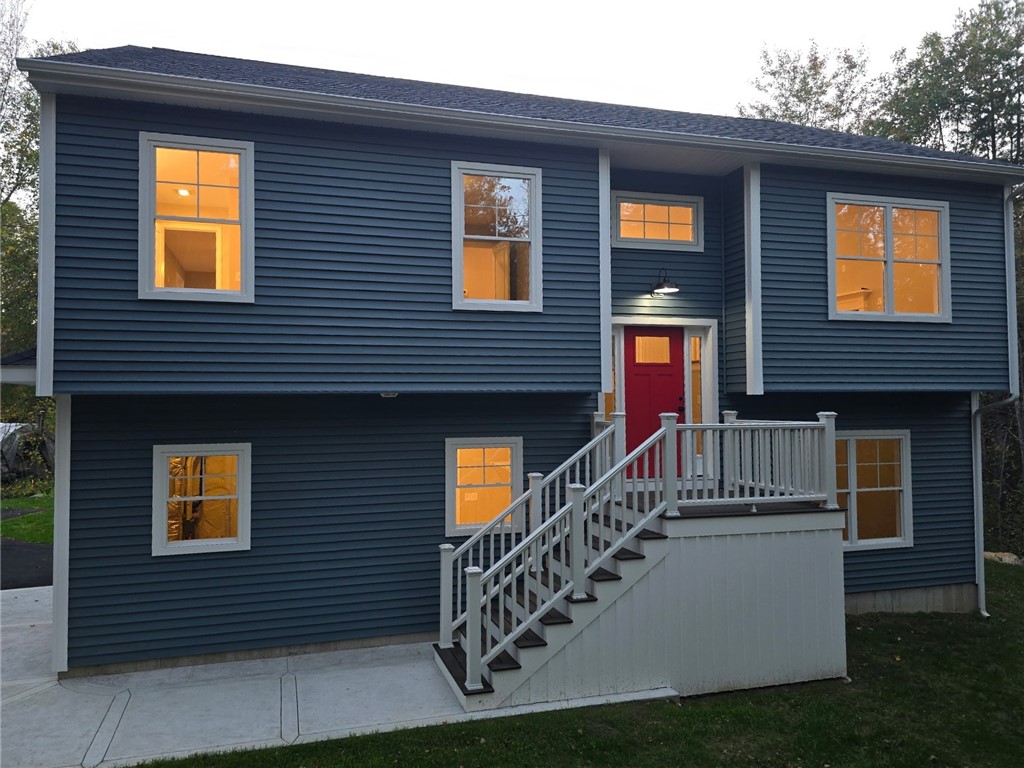 955 Chopmist Hill Road Scituate, RI 02857 - Photo 3 of 46