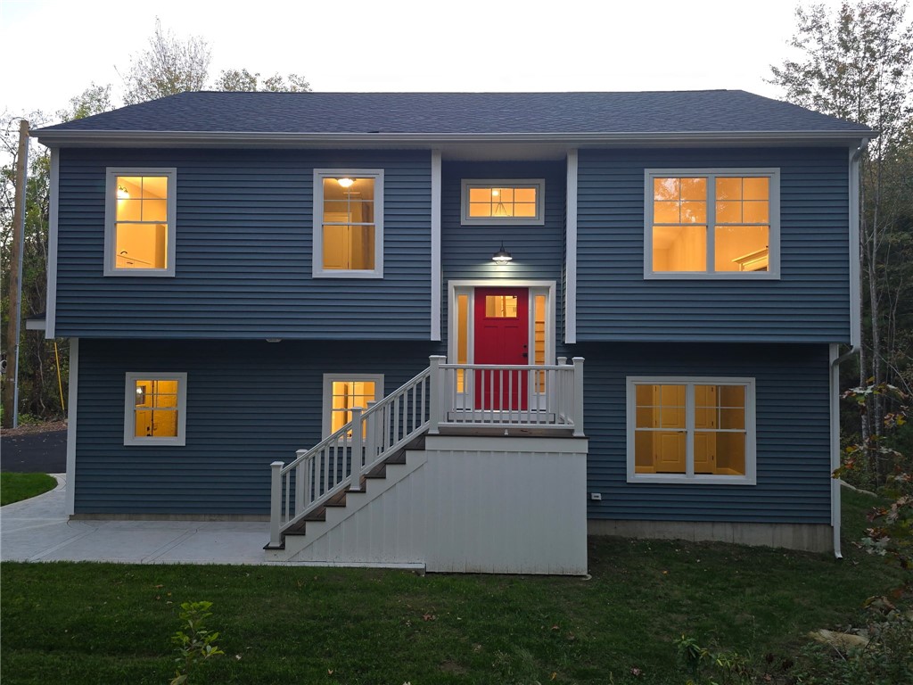 955 Chopmist Hill Road Scituate, RI 02857 - Photo 4 of 46