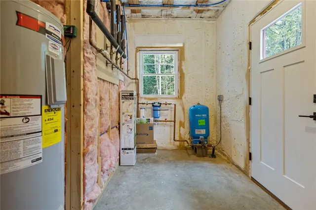 $659,000 | 955 Chopmist Hill Road, Scituate, RI 02857