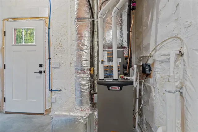 $659,000 | 955 Chopmist Hill Road, Scituate, RI 02857