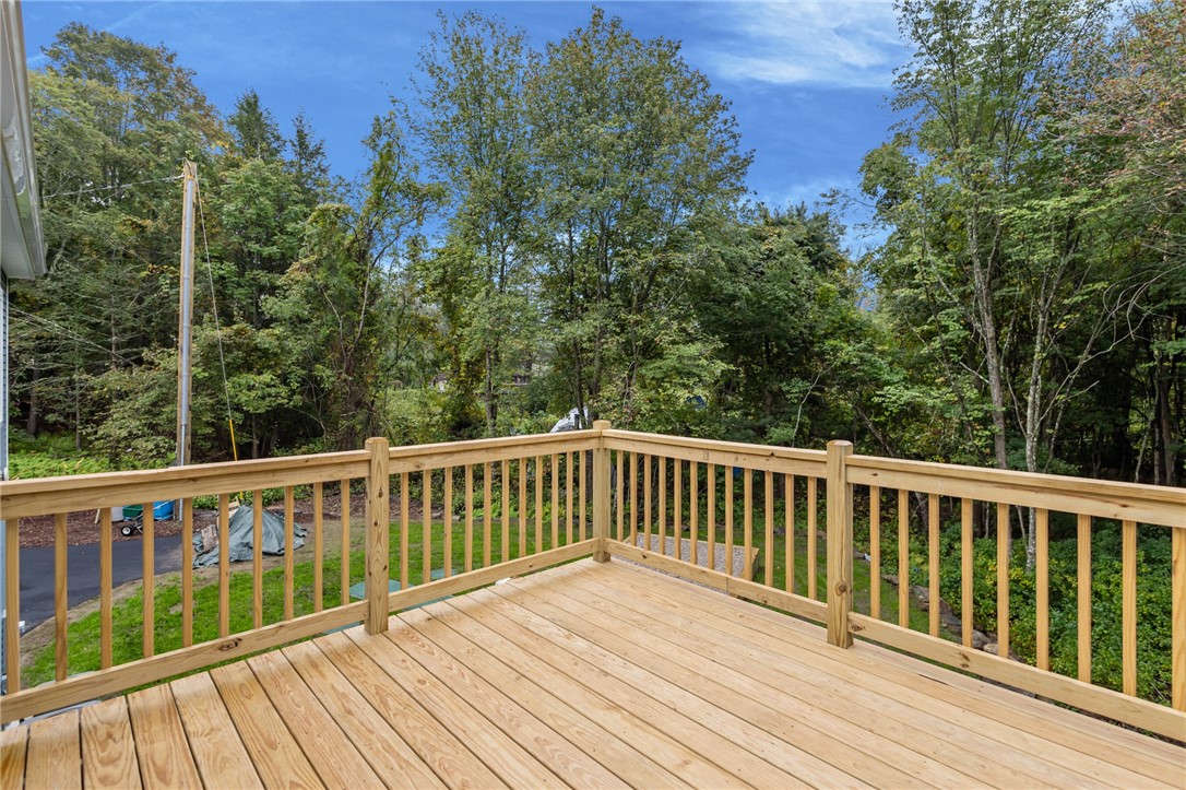 955 Chopmist Hill Road Scituate, RI 02857 - Photo 6 of 46