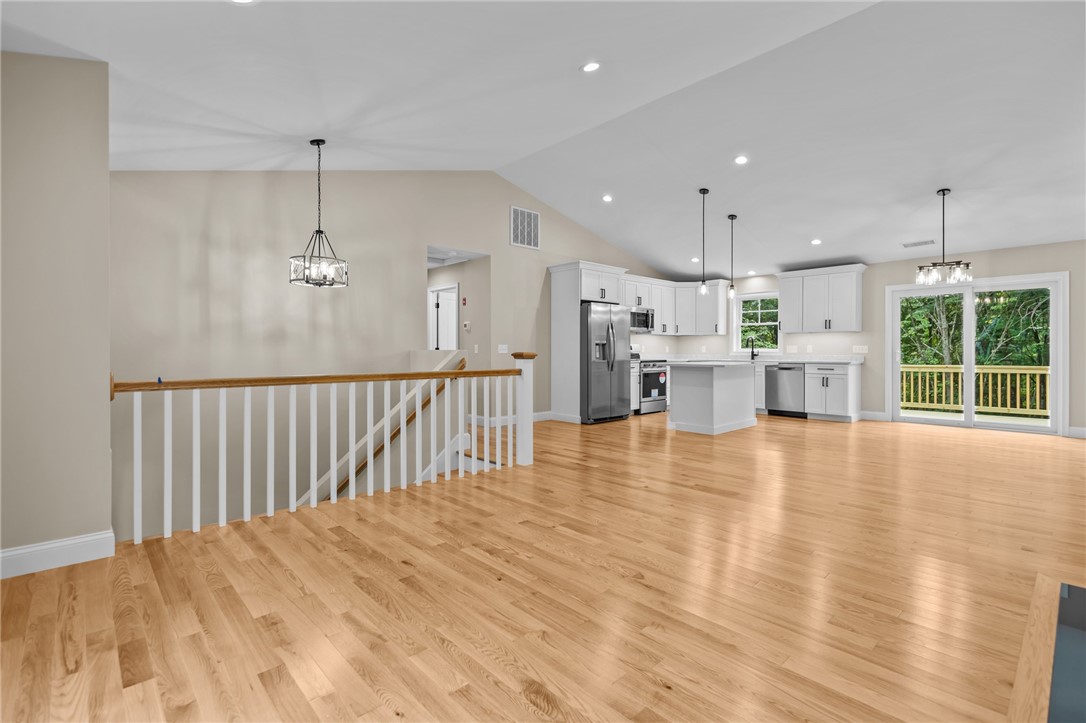 955 Chopmist Hill Road Scituate, RI 02857 - Photo 10 of 46