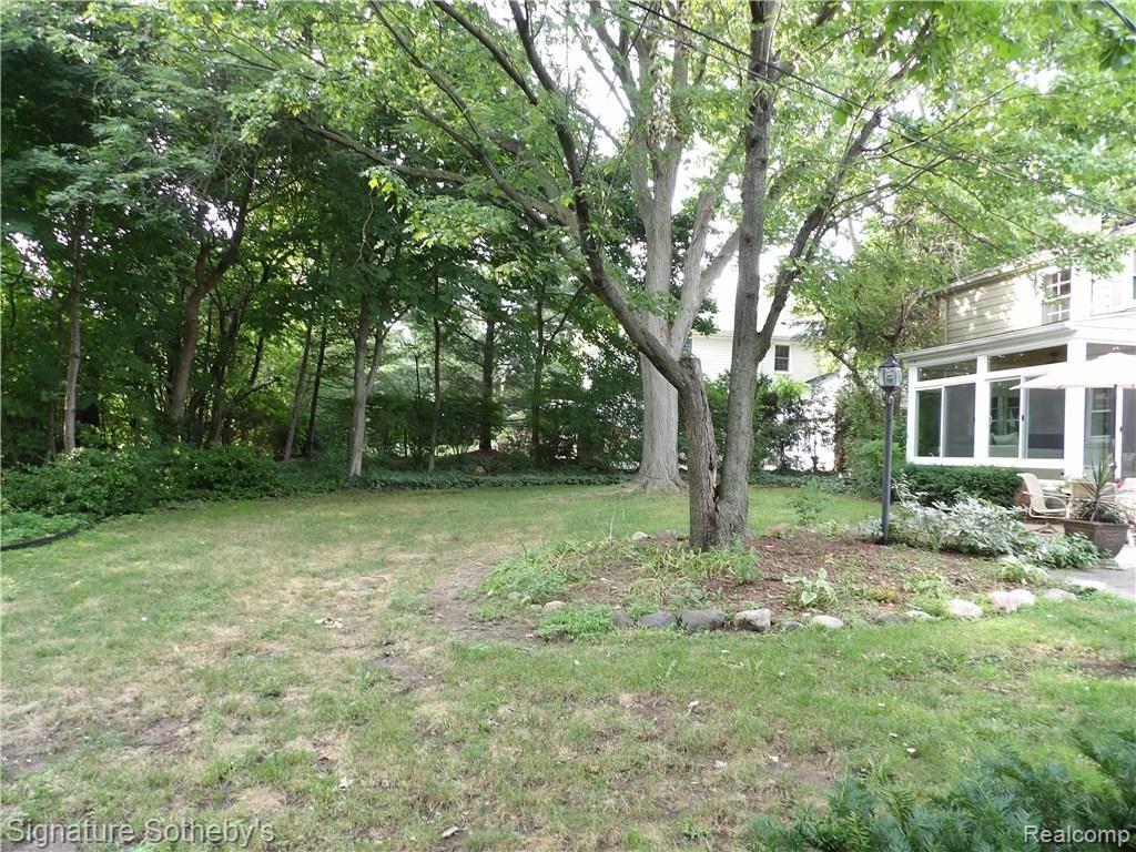 135 Overhill Road Bloomfield Hills, MI 48301 - Photo 27 of 28 28.JPG