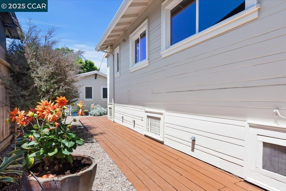 3036 Dohr Street Berkeley, CA 94702 - Photo 21 of 35