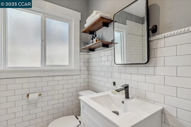 $995,000 | 3036 Dohr Street, Berkeley, CA 94702