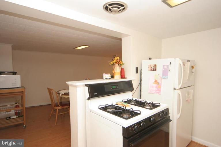 9902 Capitol View Avenue Silver Spring, MD 20910 - Photo 16 of 27 Kitchen #3