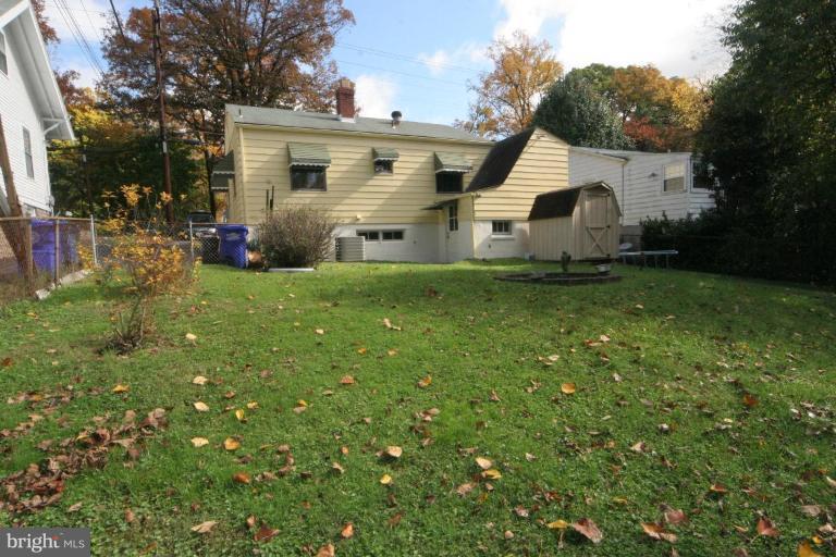 9902 Capitol View Avenue Silver Spring, MD 20910 - Photo 27 of 27 Back yard
