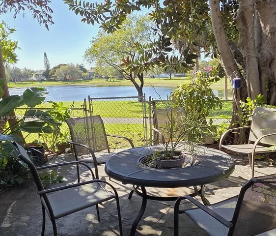 $555,000 | 10240 Southwest 154th Cir Court, Unit 1036, Miami, FL 33196