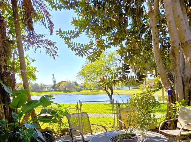 $555,000 | 10240 Southwest 154th Cir Court, Unit 1036, Miami, FL 33196