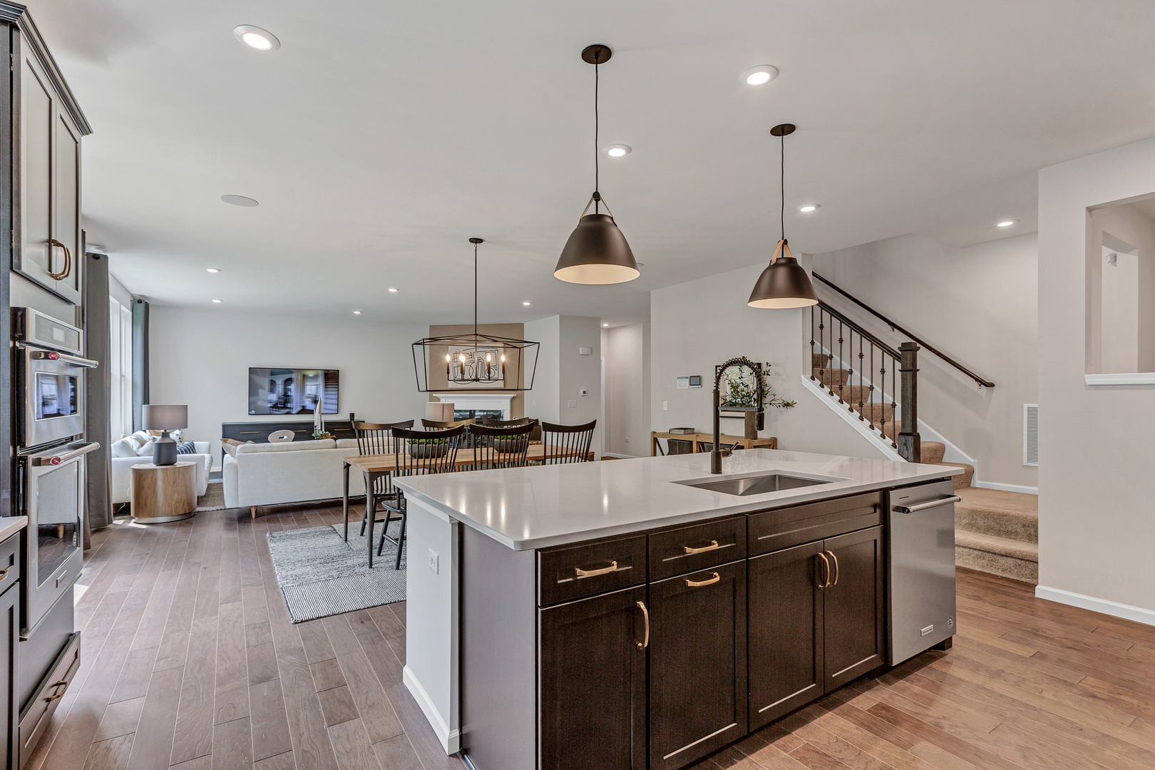 2804 Mia Road Aurora, IL 60503 - Photo 3 of 15