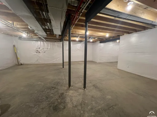 $1,499,000 | 1840 Quail Creek Drive, Lawrence, KS 66047