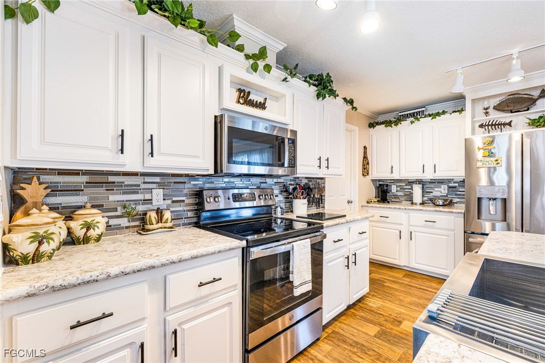 2862 York Road St. James City, FL 33956 - Photo 15 of 36