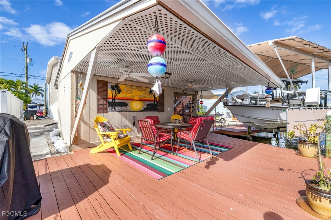 2862 York Road St. James City, FL 33956 - Photo 4 of 36