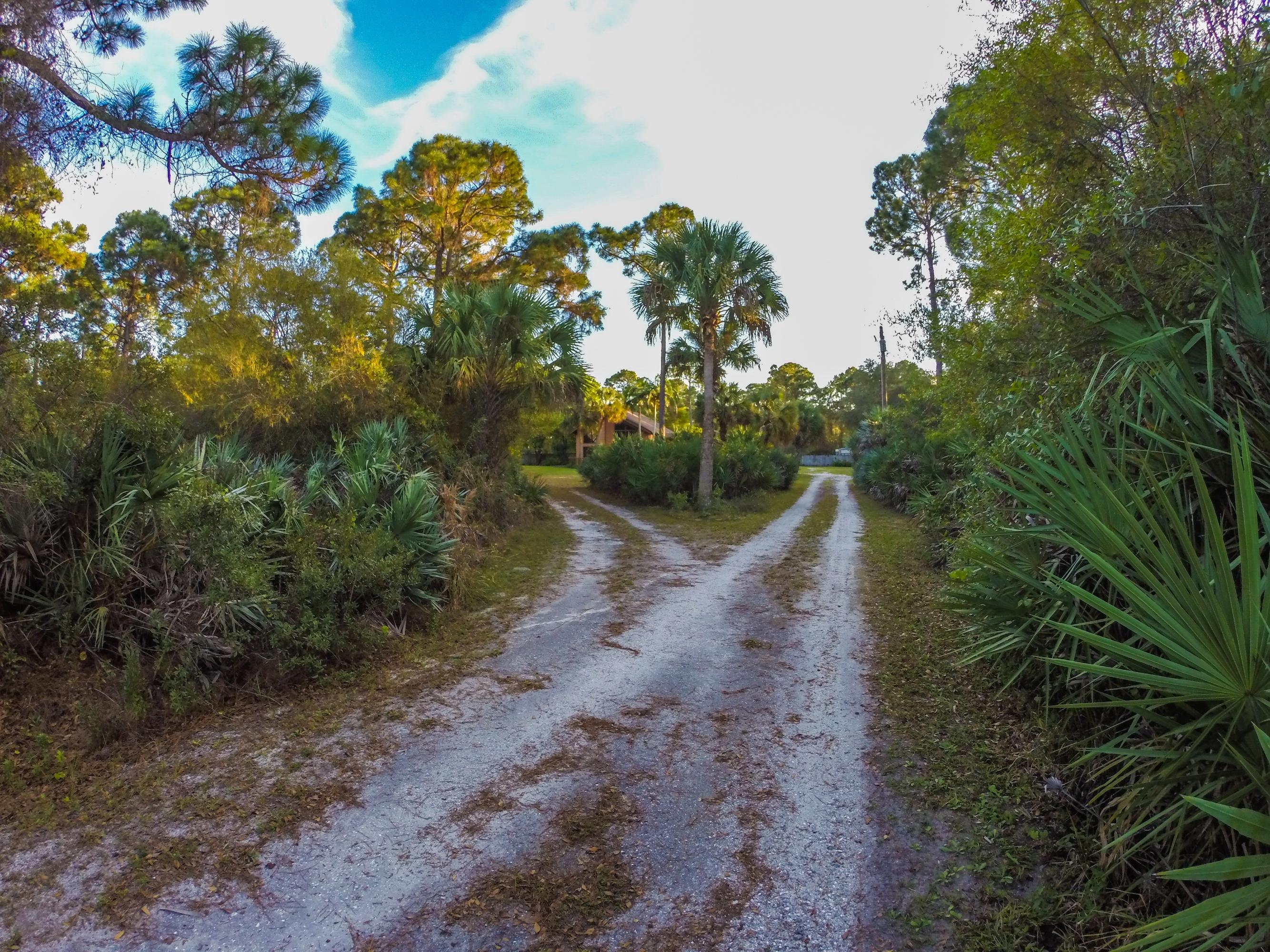 9335 West Angle Road Fort Pierce, FL 34947 - Photo 3 of 7 Driveway