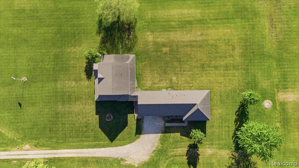 7868 Big Hand Road Columbus, MI 48063 - Photo 14 of 91