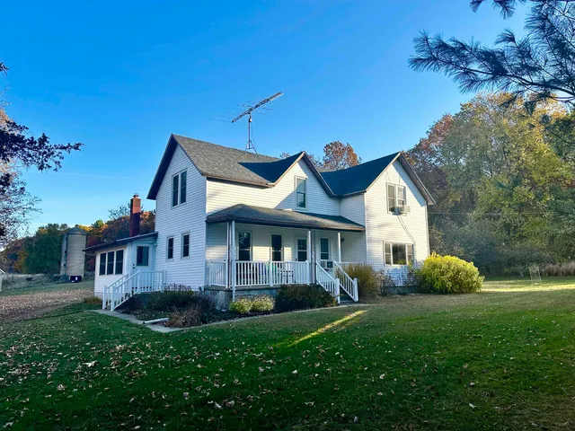 $395,000 | W1712 Deerborn Drive, Neshkoro, WI 54960