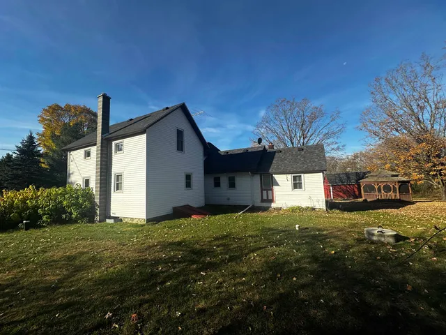 $395,000 | W1712 Deerborn Drive, Neshkoro, WI 54960