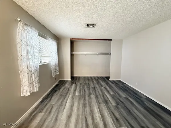 $950 | 5206 Golden Lane, Unit B, Las Vegas, NV 89119