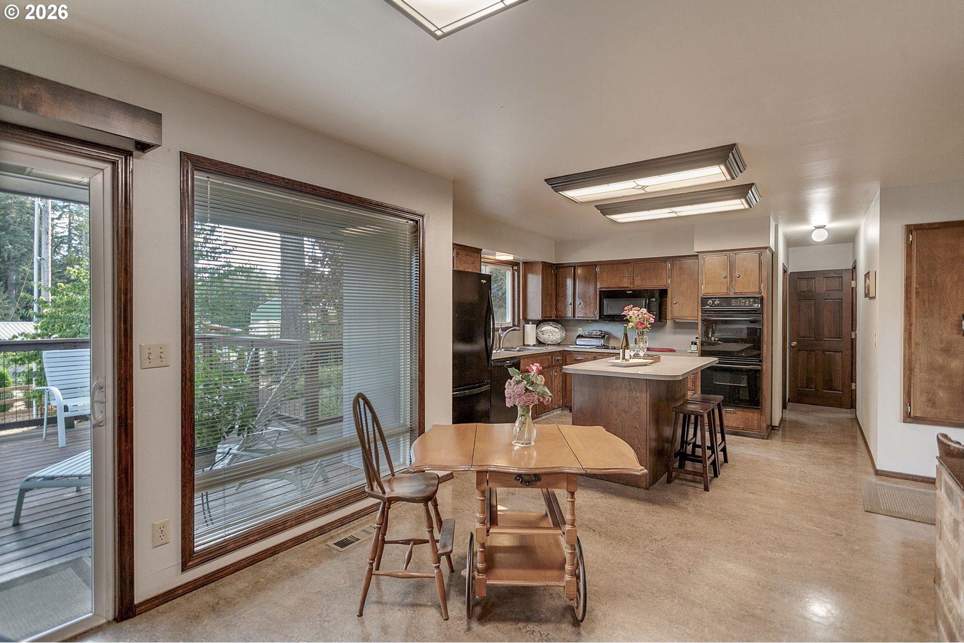 18280 South Old Clarke Road Mulino, OR 97042 - Photo 11 of 48 Gallery Image 11