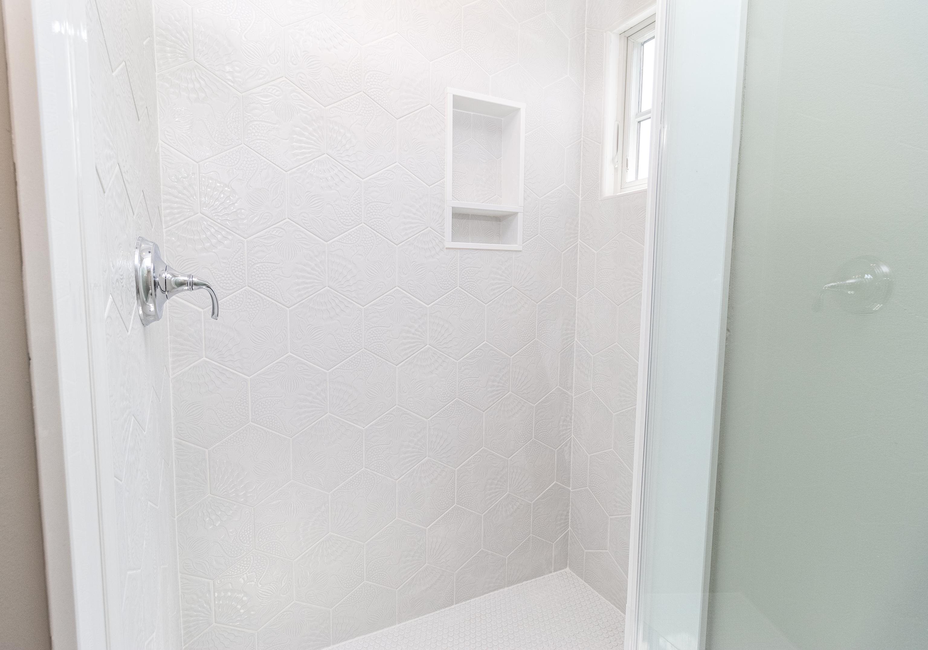 121 32nd Street Avalon, NJ 08202 - Photo 10 of 35 a bathroom with a shower
