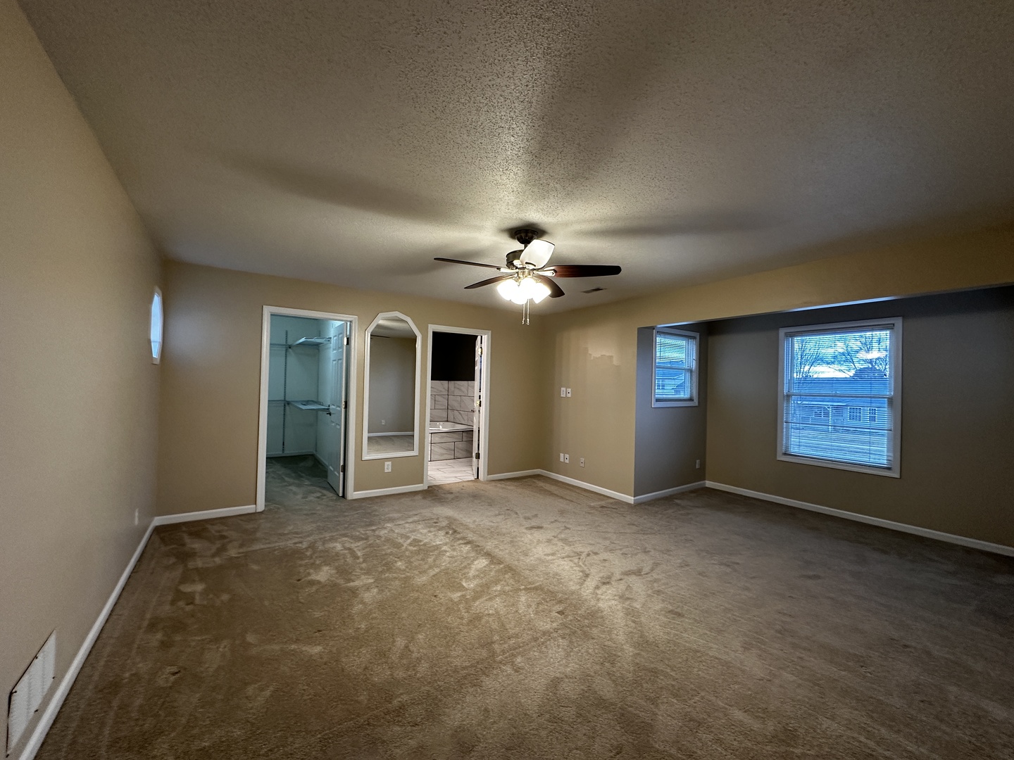 1103 Prestwick Point Champaign, IL 61822 - Photo 18 of 37