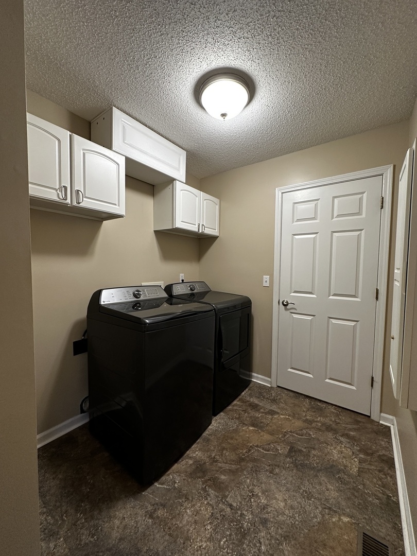 1103 Prestwick Point Champaign, IL 61822 - Photo 32 of 37