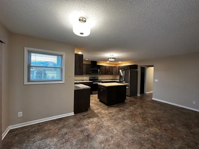 $3,500 | 1103 Prestwick Point, Champaign, IL 61822