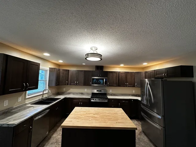 $3,500 | 1103 Prestwick Point, Champaign, IL 61822