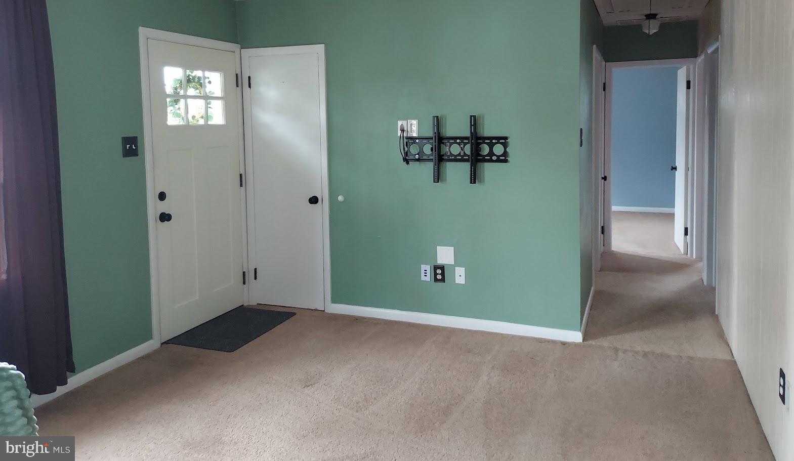 1112 Monmouth Road Woodbury, NJ 08096 - Photo 4 of 27