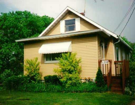 1208 Mercer Road Ellwood City, PA 16117 - Photo 1 of 1 Gallery Image 1