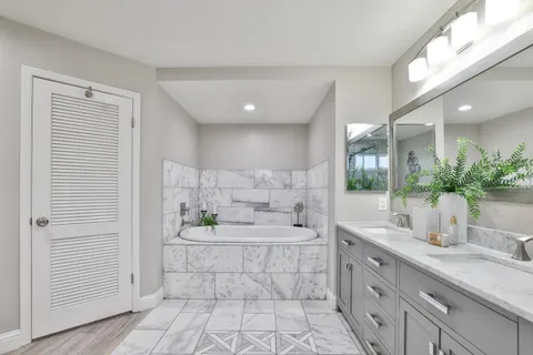 a bathroom with a bathtub