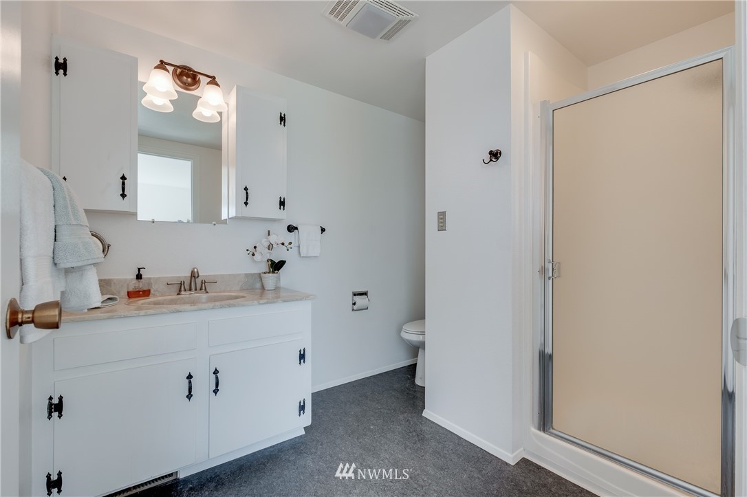 15259 Olympic View Loop Road Northwest Silverdale, WA 98383 - Photo 21 of 25 Gallery Image 21