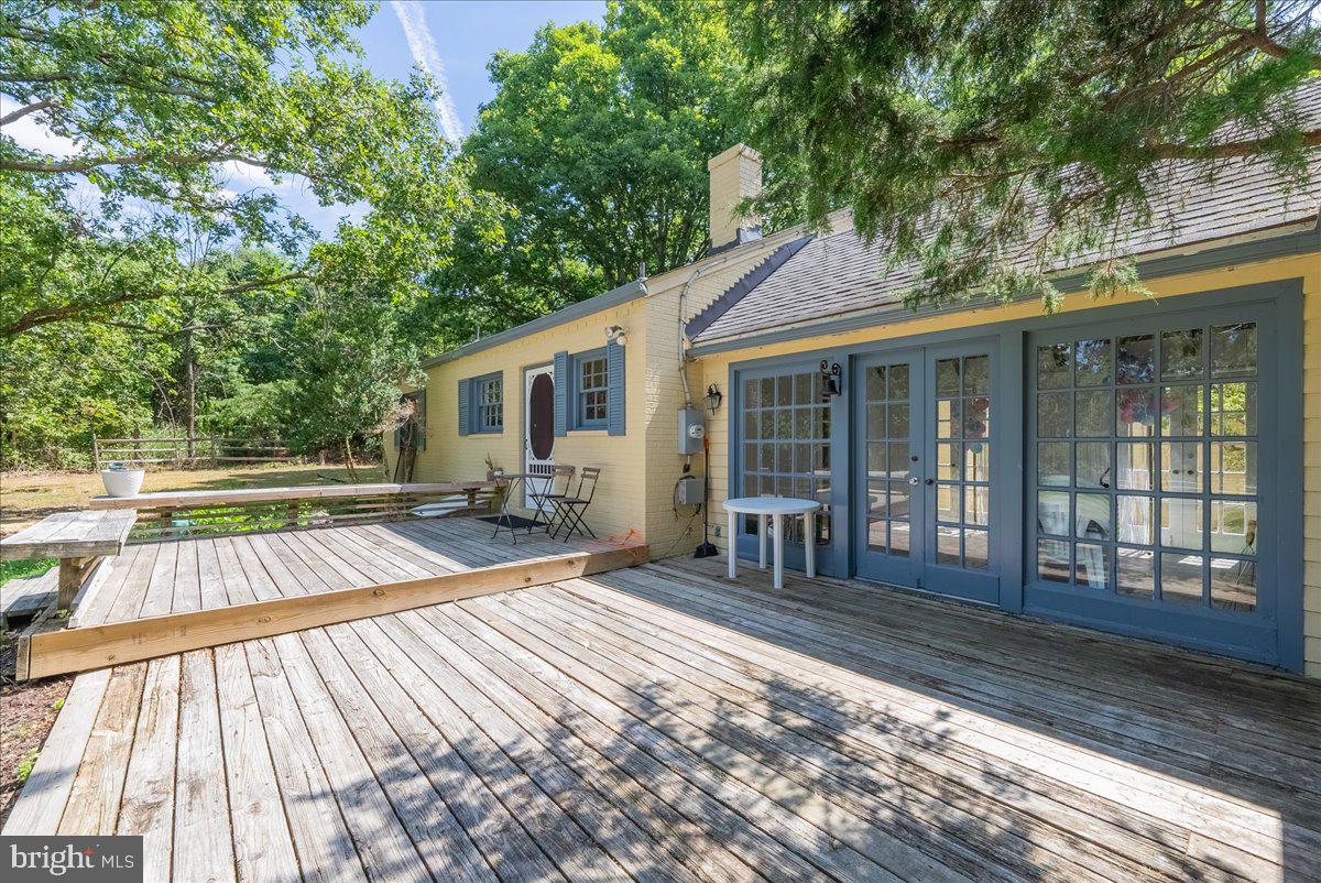 12720 Piney Meetinghouse Road Potomac, MD 20854 - Photo 11 of 32