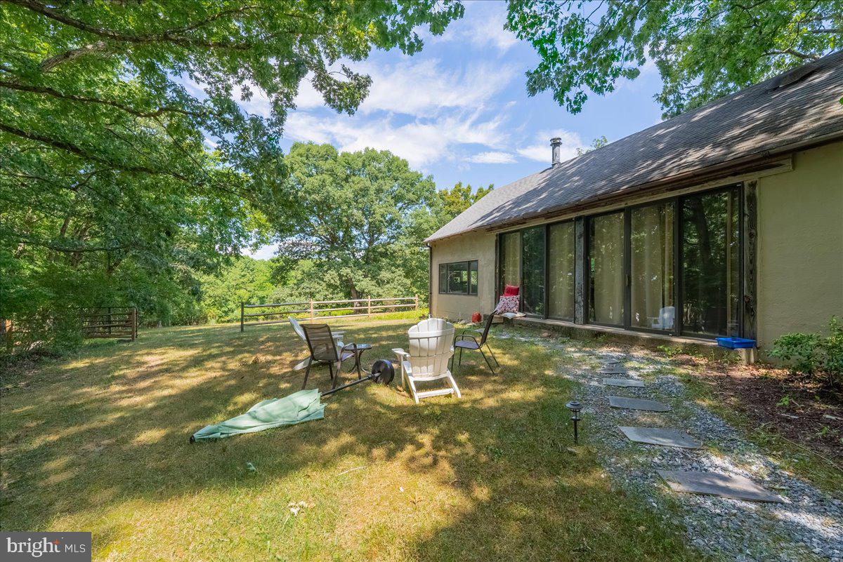 12720 Piney Meetinghouse Road Potomac, MD 20854 - Photo 14 of 32