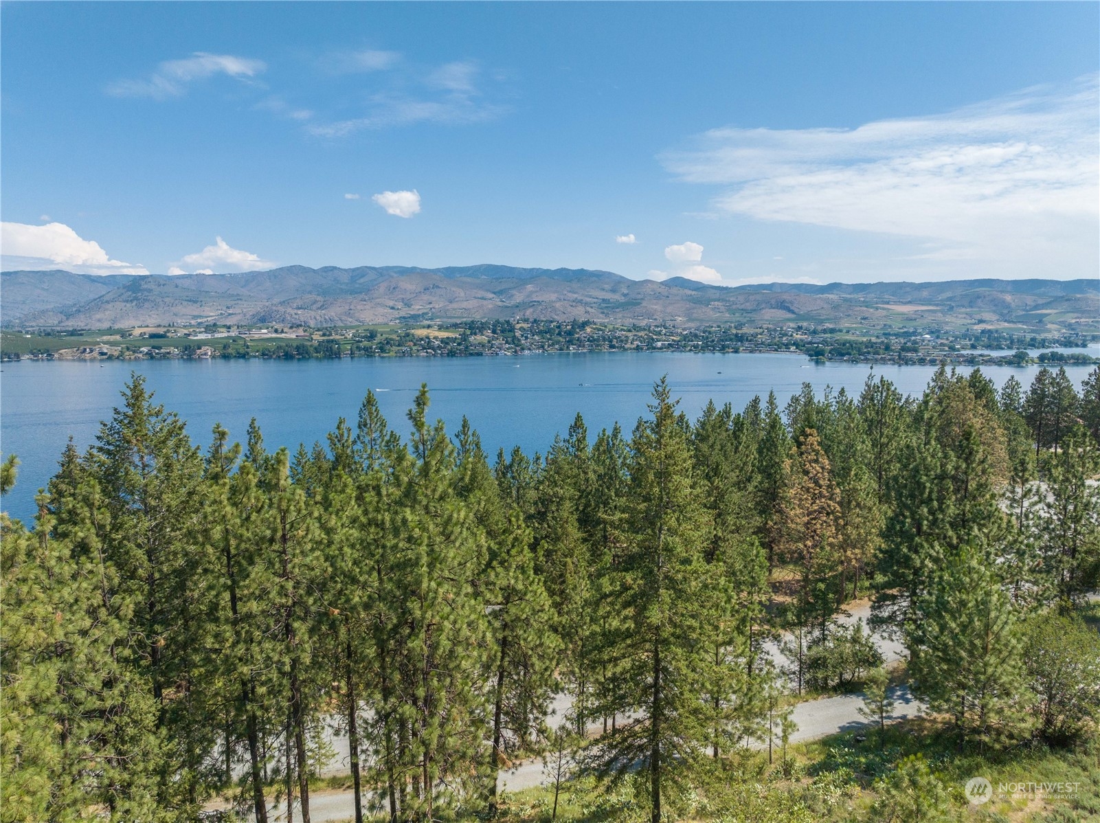 23 Ridgeview Drive Chelan, WA 98816 - Photo 3 of 35 Gallery Image 3