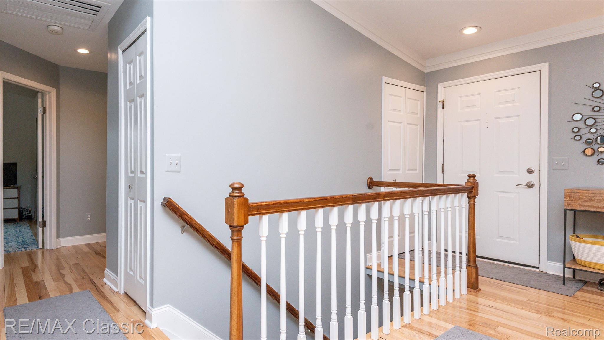 22068 Edgewater, Unit 140 Novi, MI 48375 - Photo 20 of 72 Foyer & stairs to basement