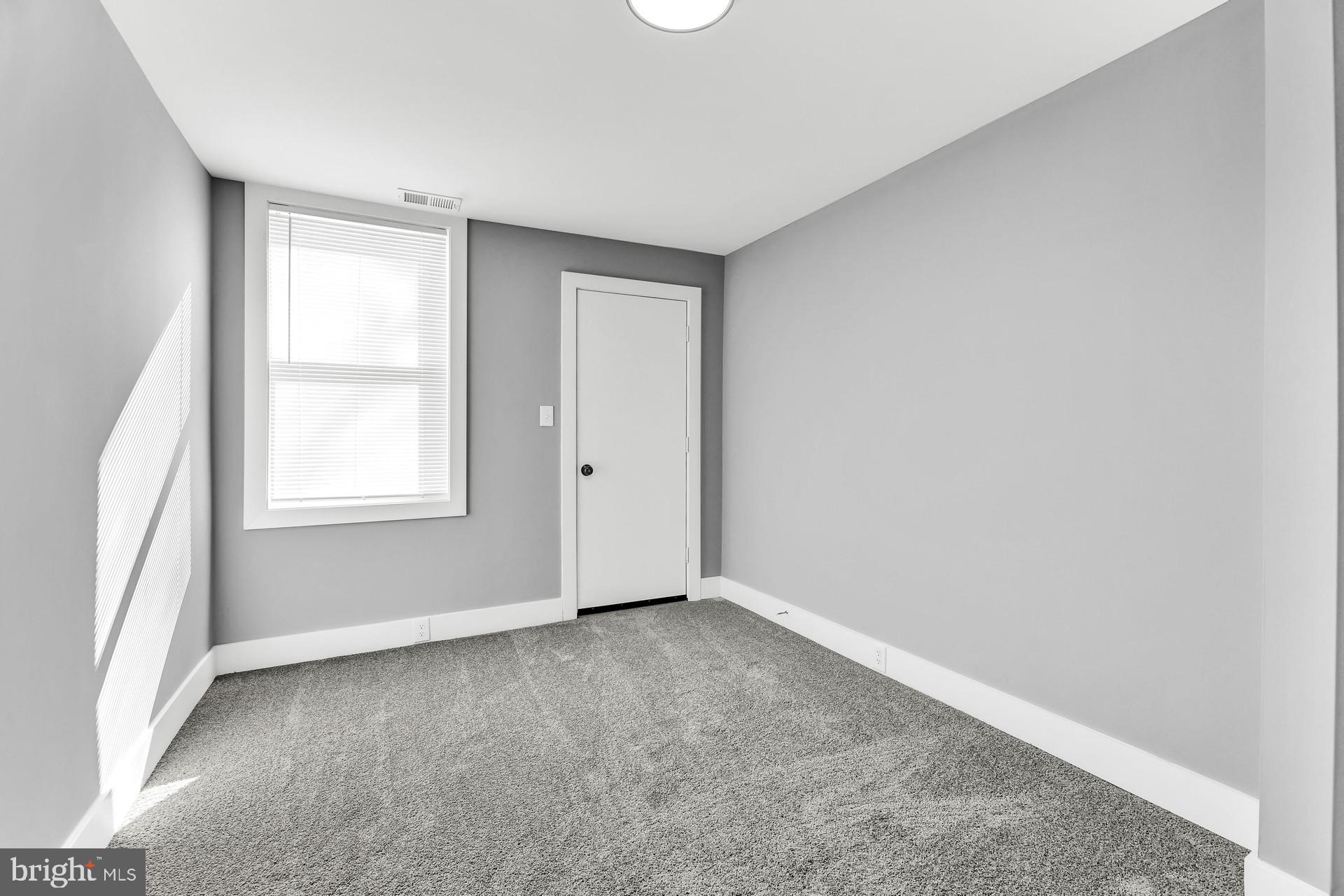 3911 Bonner Road Baltimore, MD 21216 - Photo 6 of 12 Interior