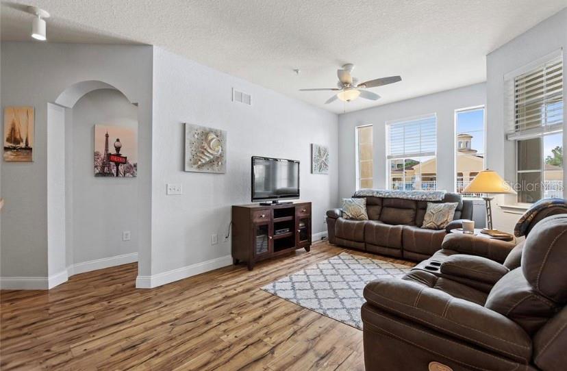 504 Terrace Ridge Circle, Unit 311 Davenport, FL 33896 - Photo 6 of 14