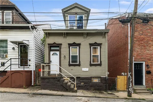 $224,900 | 2129 Straubs Lane, Pittsburgh, PA 15212