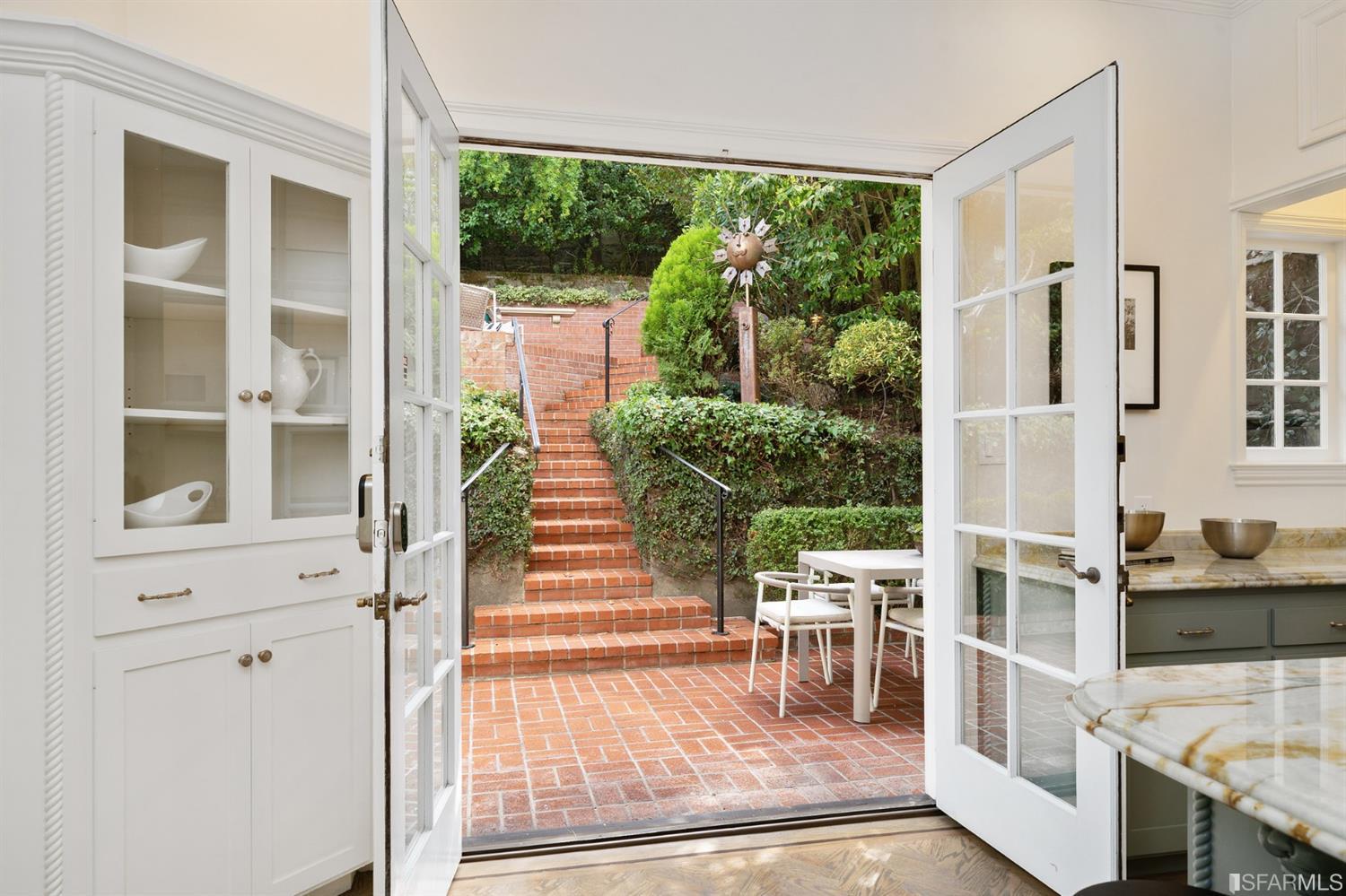 2053 Vallejo Street San Francisco, CA 94123 - Photo 23 of 59