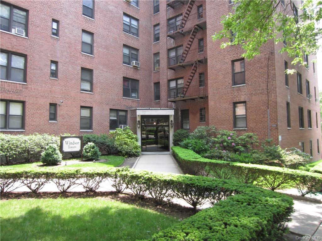 4 Windsor Terrace, Unit 6E, White Plains, NY 10601 Compass