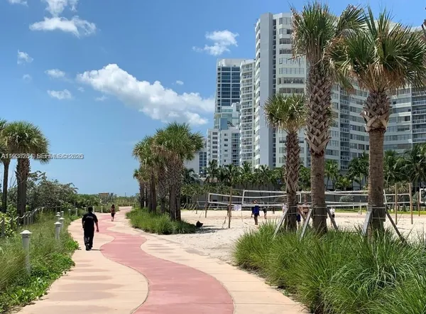 $1,700 | 7445 Harding Avenue, Unit 110, Miami Beach, FL 33141