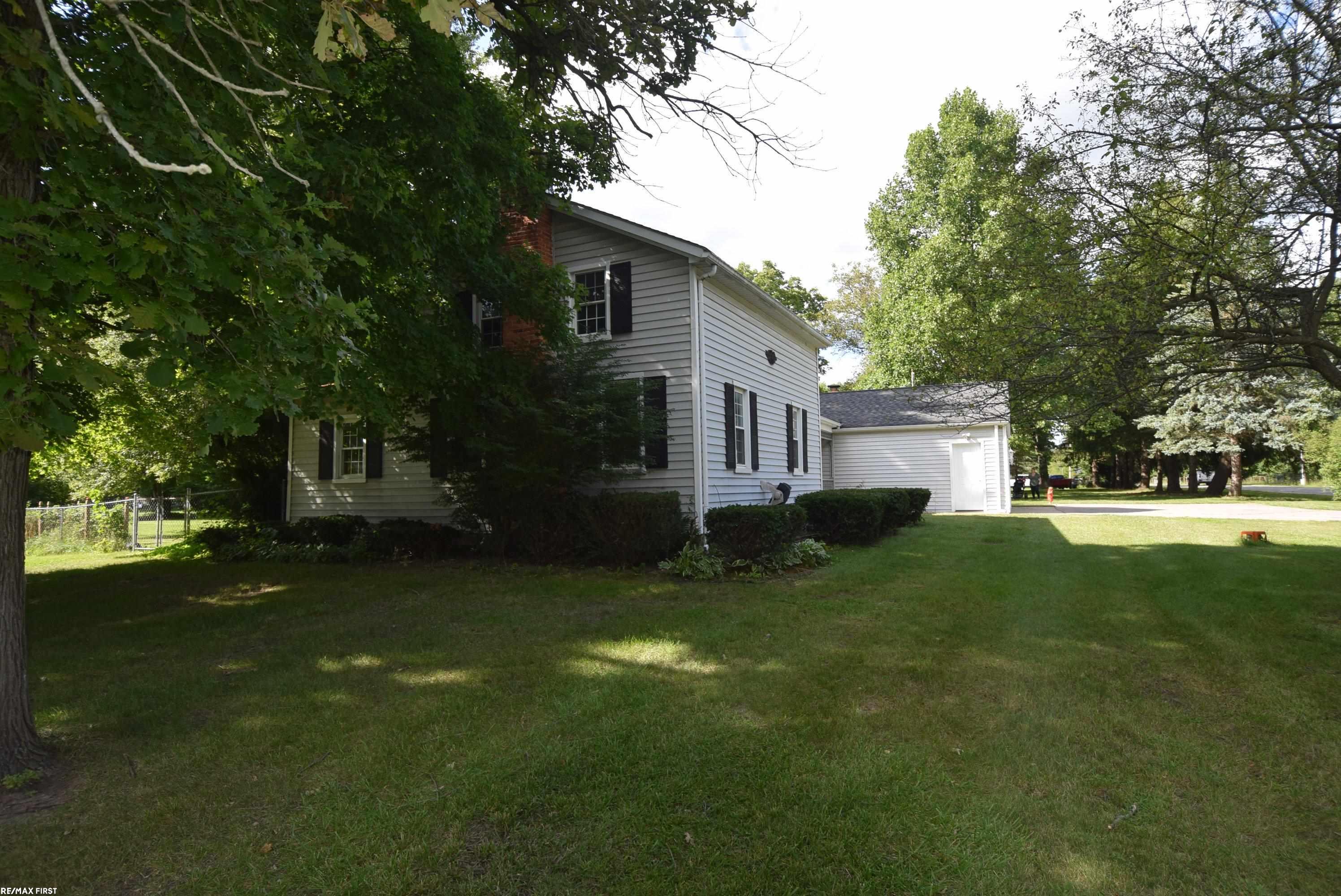 24975 Armada Ridge Road Armada, MI 48005 - Photo 14 of 73 50153079-b79e20dd-21a6-4f77-bda8-c7f2644943bd.JPG